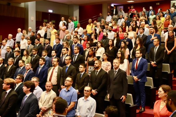 Governador empossa 46 novos auditores durante o I Seminário Fiscal e Tributário de Sergipe